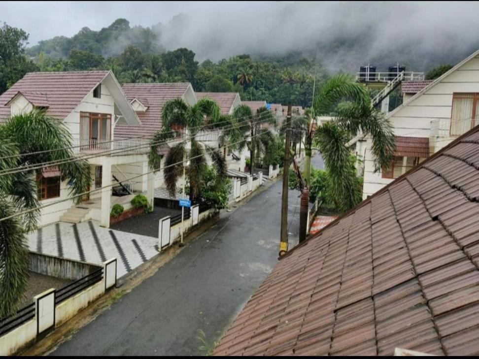 Nest Resorts Athirappilly Exterior photo